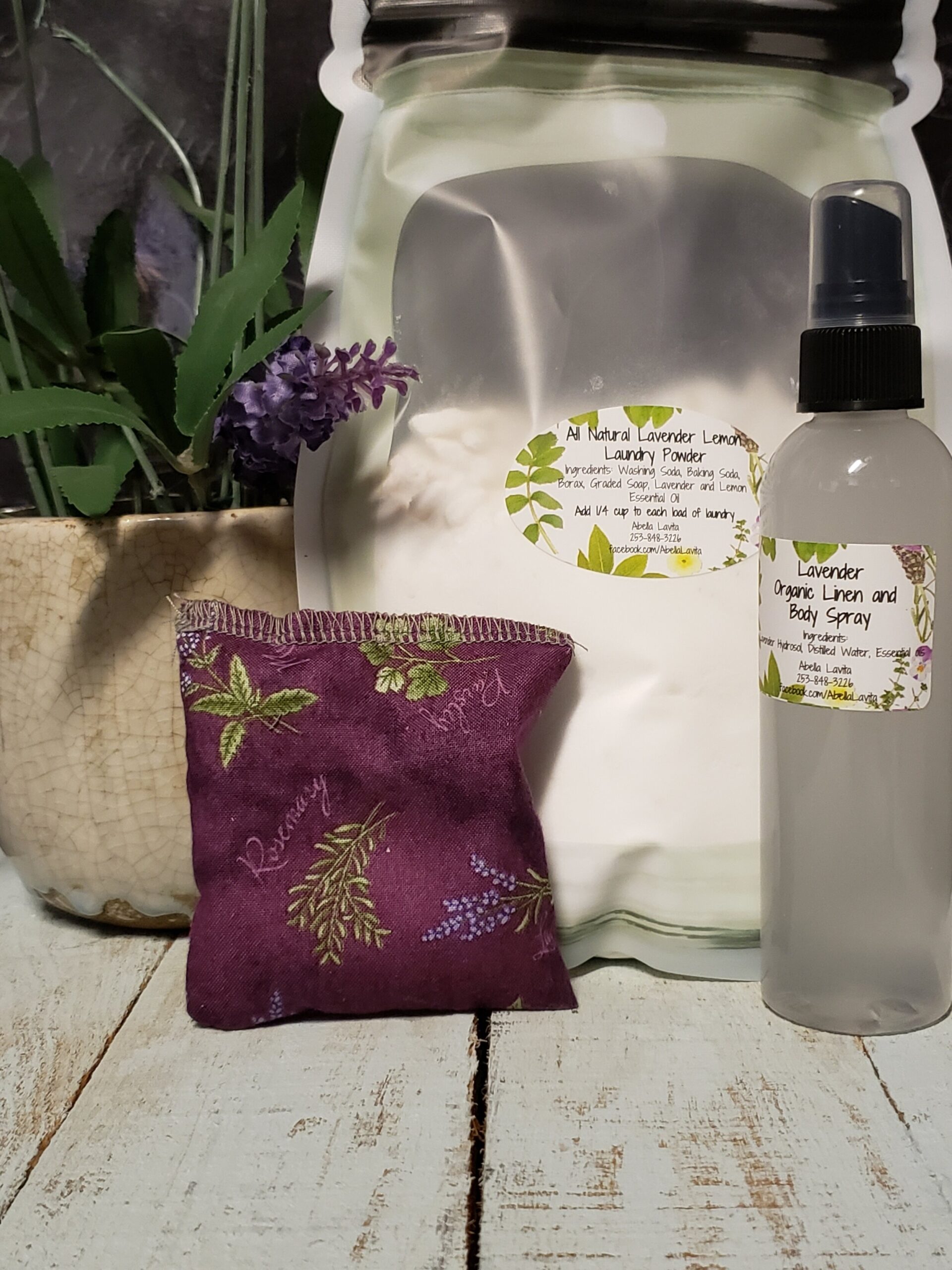 NATURAL LAVENDER LAUNDRY WITH LAVENDER SPRAY AND SACHET Abella Lavita Spa
